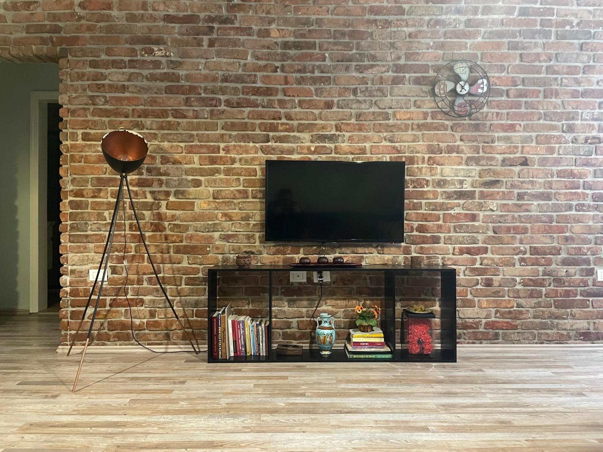 Bricks Apartment Near Pazari I Ri Tirana Extérieur photo